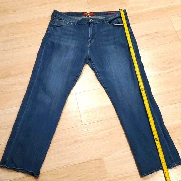 LUCKY BRAND JEANS - Picture 1 of 10
